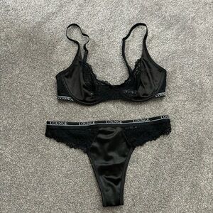 Loungewear Silk Balcony Bra 32 D & Small Thong Set